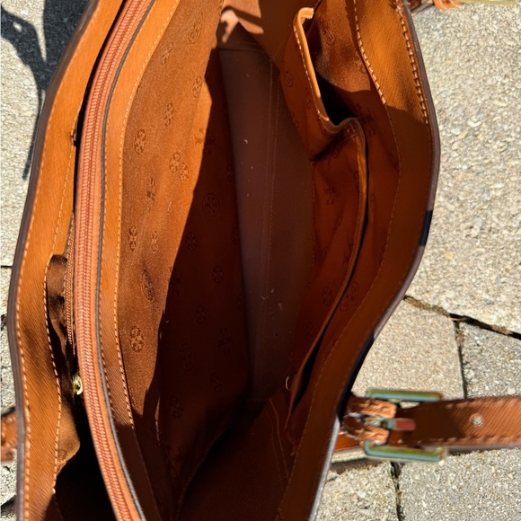 Tory Burch Camel Tote Bag - Picture 5 of 8
